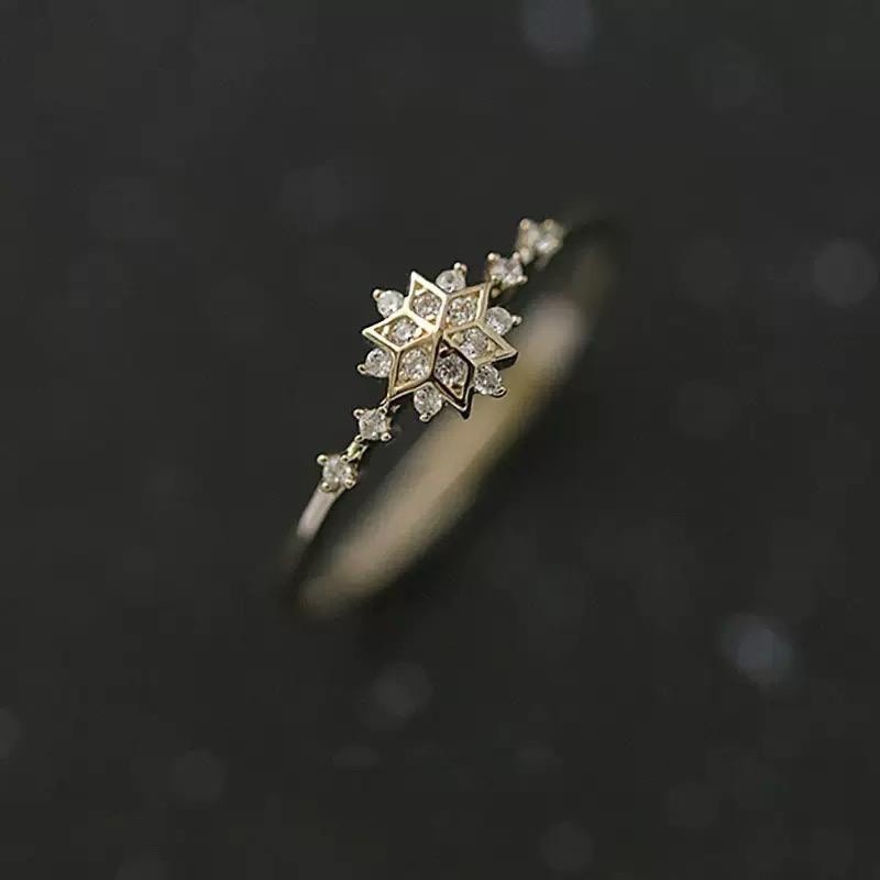 Snowflake Ring 925 Sterling Silver  Crystal CZ Elegant Jewellery Gift UK